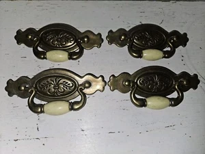 Vintage Messing Schubladengriffe Klappgriff Keramik.  Gravurrolle 4er Set - Bild 1 von 8