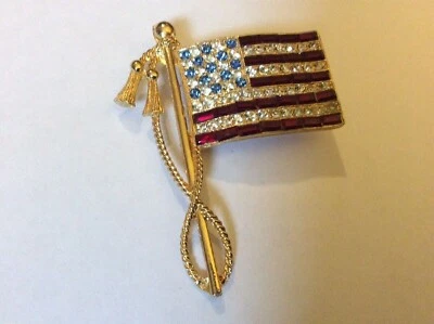 14K Yellow Gold Plated 3.30Ct Emerald Moissanite Ruby  American Flag Brooch Pin - Image 1 of 3