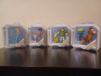 Figura de acción Pixar Toy Story 4 ToyBox Bullseye Alien Woody Forky Bo Buzz Disney Foto 1 de 4