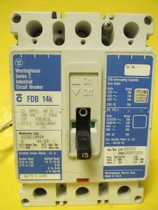 * WESTINGHOUSE FDB 14k 15 AMP 3 POLE FDB3015L BREAKER W/AUXILIARY .... VD-62 - Picture 1 of 4