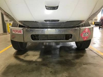 Parachoques Freightliner M2 106 2003-2007 3 piezas cromado - usado Foto 1 de 4