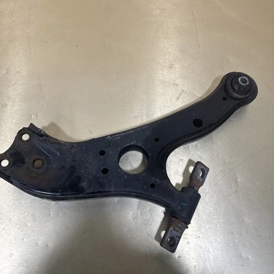 Оригинальный нижний рычаг управления передний левый для TOYOTA SIENNA 2011-2014 годов выпуска - Изображение 1 из 4