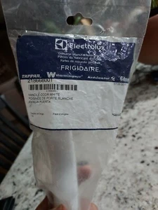 OEM Frigidaire 218668001 Refrigerator Door Handle - Picture 1 of 4