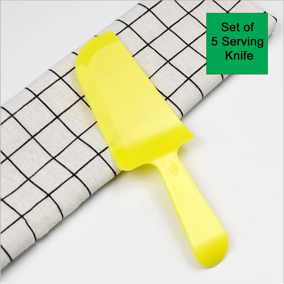 Cuchillo de pastel dentado desechable de plástico amarillo para fiestas cumpleaños graduación Foto 1 de 3