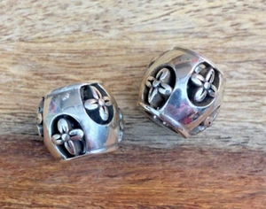 NEU Brighton JARDINE Silber Zwischenring Perle (x2) Blumen Charm NICHT MEHR ERHÄLTLICH Neu ohne Etikett schön!! - Bild 1 von 2