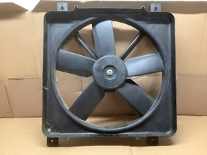 1990-1996 PONTIAC TRANS SPORT 3.8L 22040527 DIFFUSER RADIATOR FAN OEM - Picture 1 of 3