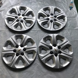 🔥Chevrolet Traverse 2009-2017 - Hubcaps Genuine Factory OEM 17-in Wheel Covers - Picture 1 of 11