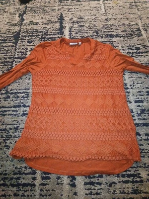 Camisa pulóver Kim Rogers Petite grande cuello en V manga 3/4 y cordones Foto 1 de 4