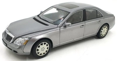 Autoart 1/18 Scale Diecast 76152 - Maybach 57 SWB - Grey Middle/Metallic Grey - Image 1 of 4