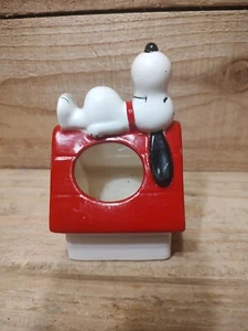 Snoopy Dog House Planter 1970 - Picture 1 of 8