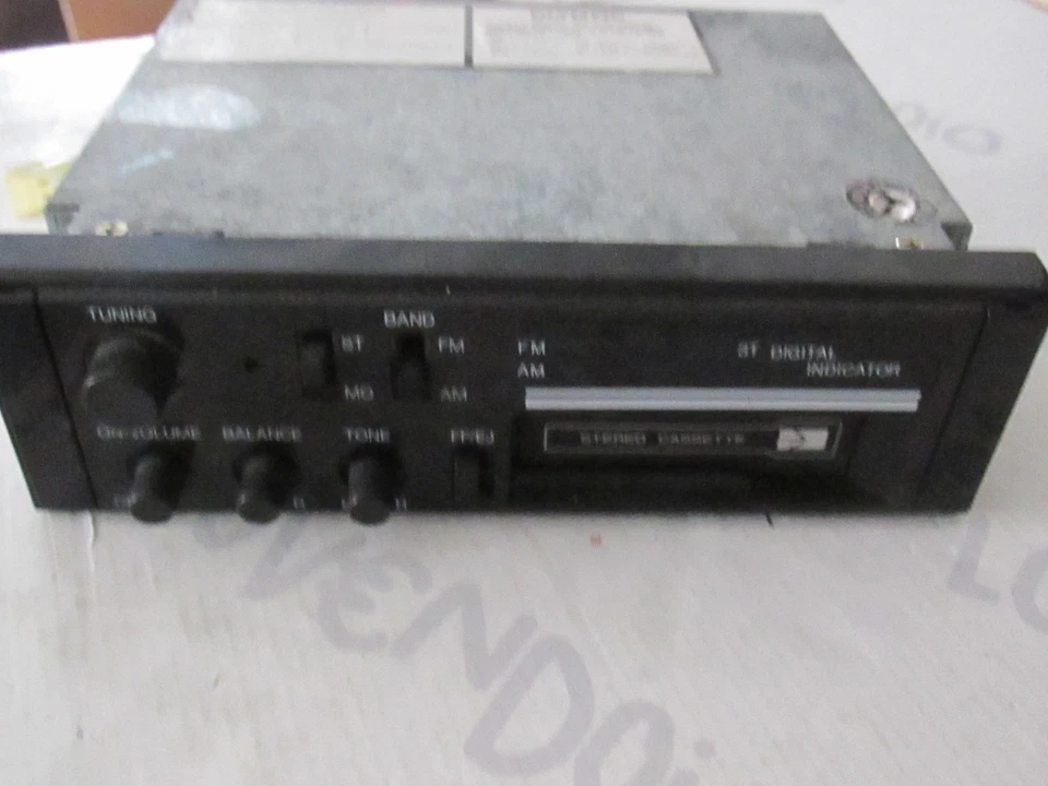 Autoradio Weinlese Olympic Crc 300 2G Radio und Kassette - Bild 1 von 4