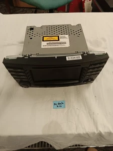 A 211 820 43 97 *Read Description* Mercedes-benz Radio Receiver a2118204397 - Picture 1 of 9