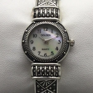 Goldene Damenuhr 23mm silberfarben MOP floral geätzt Klappmanschette neue Batterie - Bild 1 von 14