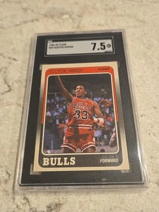 1988-89 Fleer SCOTTIE PIPPEN ROOKIE Chicago Bulls #20 SGC 7.5 Graded - Picture 1 of 3
