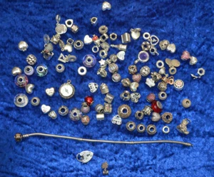 job lot of silver charms 285 grams over 90 charms - Imagen 1 de 15
