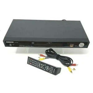 Reproductor de DVD Samsung + Control remoto + Cable de audio y video A/V DVD-1080P7/XAA - Imagen 1 de 8