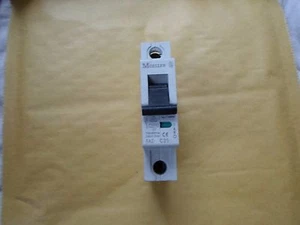 MOELLER FAZ C25 25 AMP 10KA MONOPOLO MCB DISYUNTOR - Imagen 1 de 1