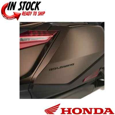 ALFORJA HONDA EMBLEMAS CROMADOS NEGROS (2) 2018-2023 GOLDWING GL1800 OEM Foto 1 de 4