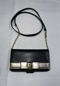 Funda Bandolera Ferragamo Vera con Arco para iPhone 11 Pro Tarjeta Billetera Negra Tono Dorado - Imagen 1 de 12