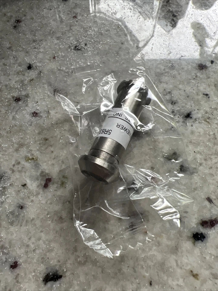 ONE 缎面镍门窥视器带 1/2 英寸 Bore 180 度 UL 火评级 — 第 1/1 张图片