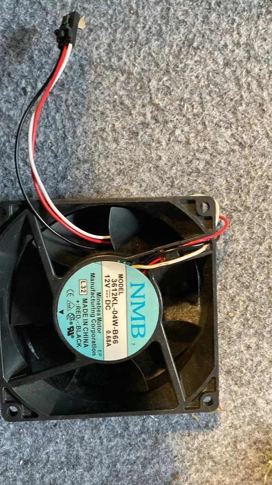 1PC NMB 3612KL-04W-B66 Case Fan 12V 0.68A 90*90*32mm For Dell Server Cooling Fan - Image 1 of 1
