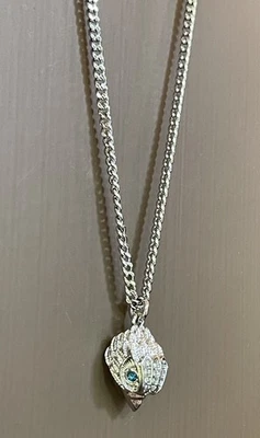 Collar colgante águila firma Kurt Geiger Londres Foto 1 de 4