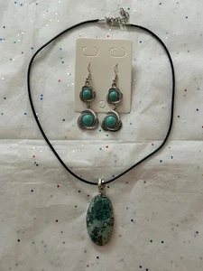 Natürlicher grüner Türkis Edelstein 925 Sterling Silber Platte Anhänger + Ohrringe - Bild 1 von 8