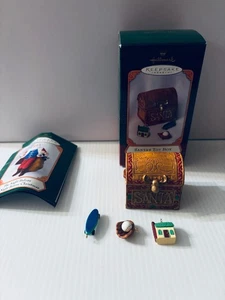 Hallmark Keepsake Ornament - Santa's Toy Box - Picture 1 of 24