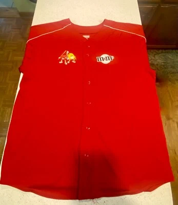 Camiseta deportiva Augusta Sportswear talla XL M & M's rojo caramelo con botones delanteros Foto 1 de 4