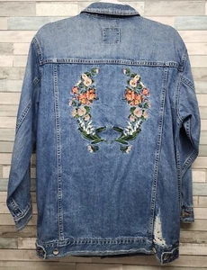 Lowrys Farm Womens Denim Jacket Medium Embroidered Floral Distressed  Cotton - Picture 1 of 11