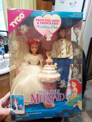 The Little Mermaid Princess Ariel And Prince Eric Wedding Day 1991 By Tyco -Rare Cover