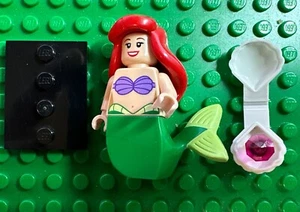 LEGO Collectible Minifigures Disney Series 1 - 71012 - Ariel w/ Stand - Picture 1 of 2