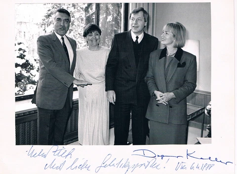 Austria Helmut Zilk 1927-2008 & Dagmar Koller 1939- autograph 6"x8" signed photo Cover