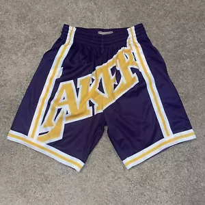 Mitchell & Ness Hardwood Classics Los Angeles Lakers lila Herrenshorts Größe Small - Bild 1 von 7