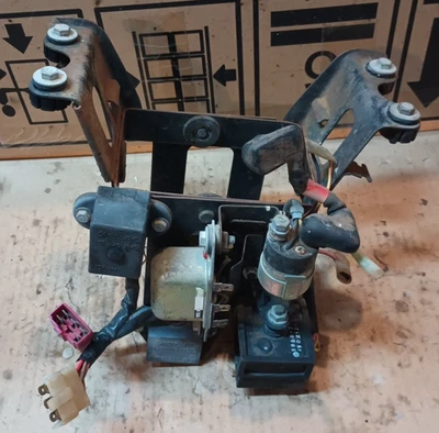 Honda CB750k Cuatro Baterías Caja Bandeja Marco SOHC K3 K4 K5 Componentes Eléctricos Foto 1 de 4