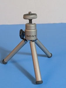 Sony - Portable Tripod Kit - Silver - Picture 1 of 2