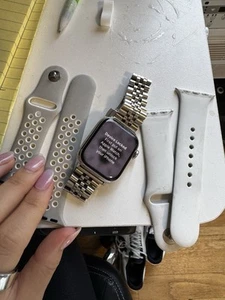 Apple Watch Series 7 - 41mm - stal nierdzewna - Zdjęcie 1 z 5