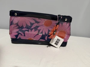 New with Tags Vera Bradley Loves Me Cosmetic Bag New - Picture 1 of 3