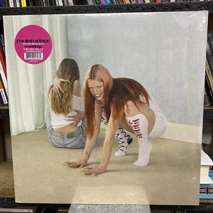 WET LEG - MOISTURIZER (2025) NEW CLEAR VINYL LP - SEALED INDIE SHOPS EDITION - Picture 1 of 5