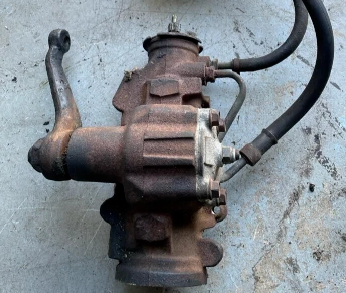 Cuerpo de caja de engranajes de dirección asistida Cutlass Regal Monte 78-88 Foto 1 de 4