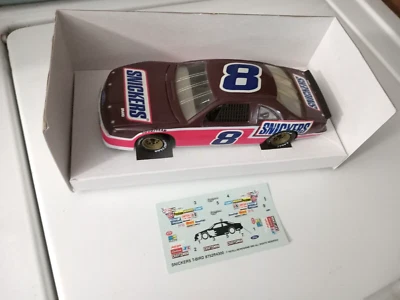 COCHE DIECAST MARCA REVELL SNICKERS FORD THUNDERBIRD #8 ESCALA 1:24 "muy bonito" Foto 1 de 4