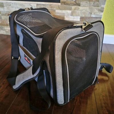 Aivituvin Pet Travel Carrier for Medium Cats, Puppy, Dogs, Bunnies and Other - Image 1 of 4