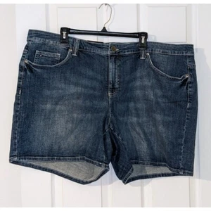 Tommy Hilfiger Denim Shorts Dark Wash Pockets Plus Size Women's Size 24 NWT - Picture 1 of 9