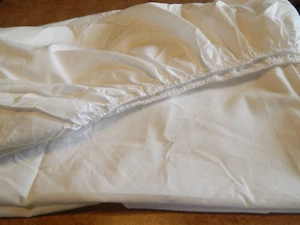TWIN White Fitted Sheet Mainstays Cotton Blend - Picture 1 of 9