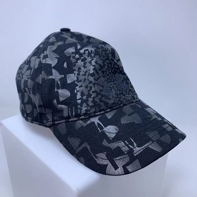 Gorra Under Armour para mujer OSFA negra gris estampada correa ajustable Renegade Foto 1 de 4