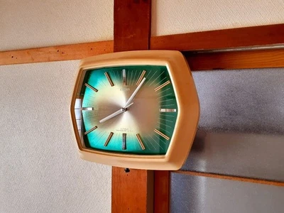 1970s CITIZEN Wall Clock Mid-Century Space Age Green Vintage Tested - Image 1 of 4