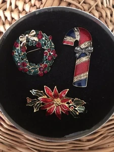Lot Christmas Pins/ Brooches Liz Claiborne, 1928 - Picture 1 of 1
