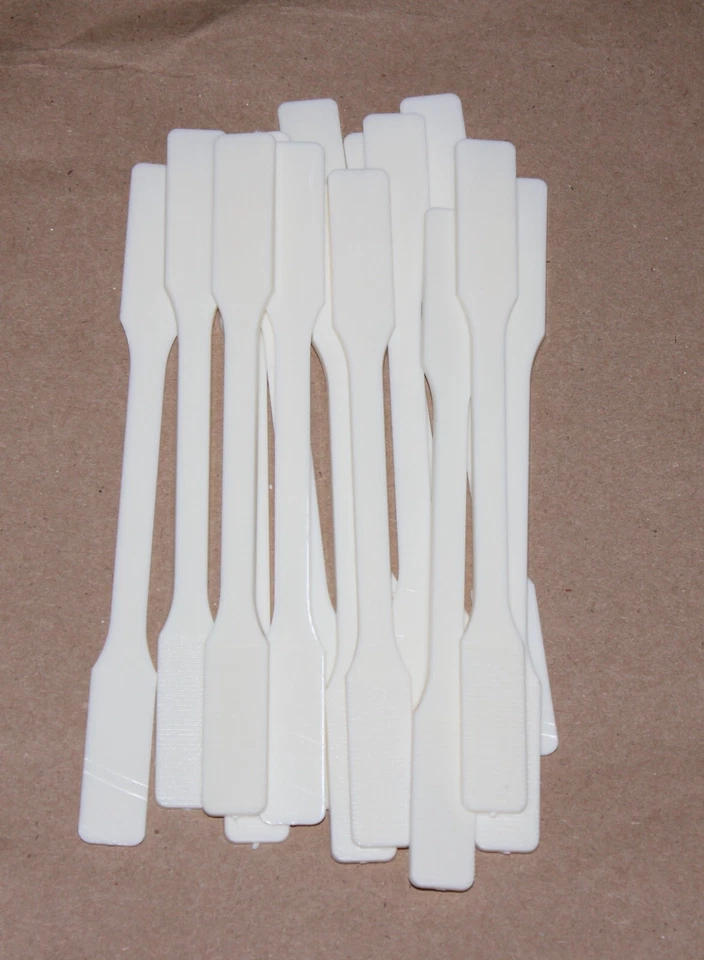 20 Each Spatulas 5.5 inch - Small Plastic Spatula - White  For Art or Cosmetics - Image 1 of 1