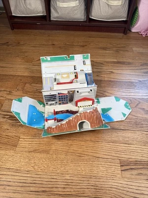 Vintage 1988 Micro Machines Super City Tool Box Playset Galoob - Incomplete - Image 1 of 4