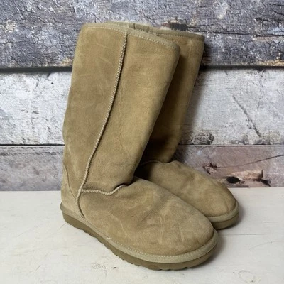 Botas Ugg Clásicas Altas II Gamuza Lana Talla 7 Para Mujer’s Foto 1 de 4